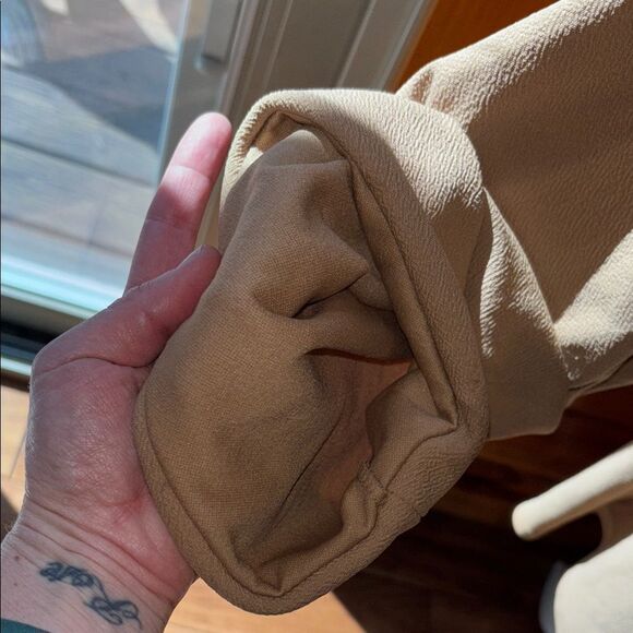 Beautiful PrettyLittleThing Tan Satin Robe Wrap-Style Top - Picture 7 of 10